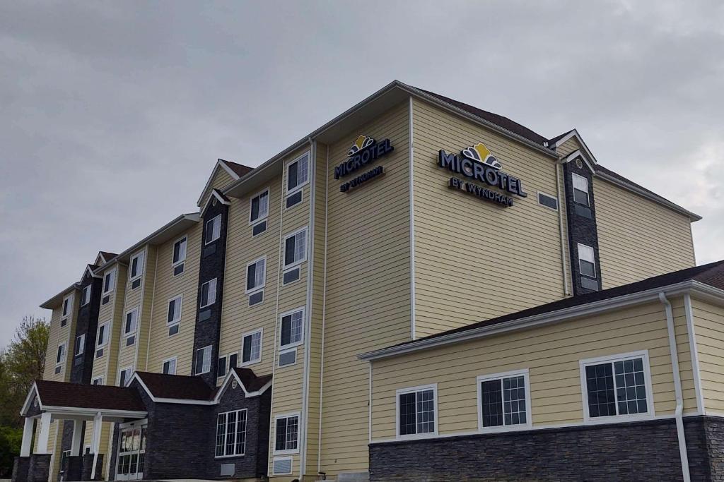 Microtel Inn & Suites By Wyndham Liberty/Ne Kansas City Area Exterior foto